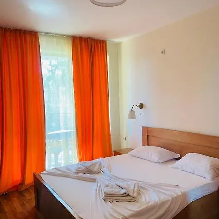 شقة апартамент в комплекс Golden Beach, Sunny